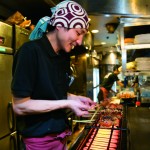 スタッフ_焼き場5638