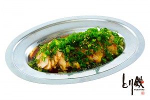 sとり鉄　新橋レンガ通り　親鶏の胸たたきポン酢